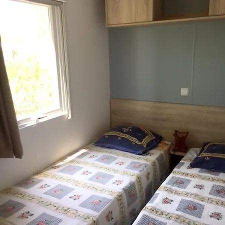 Bungalow Cosy A Avec Piscine Partagee Tatil Evi Fréjus