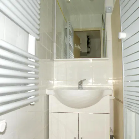 Bungalow Cosy A Avec Piscine Partagee Fréjus