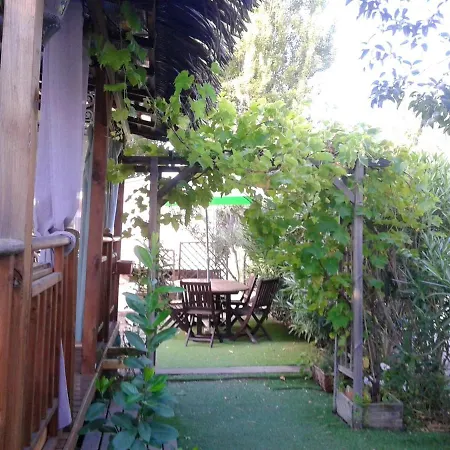 度假居 Bungalow Cosy A Avec Piscine Partagee *