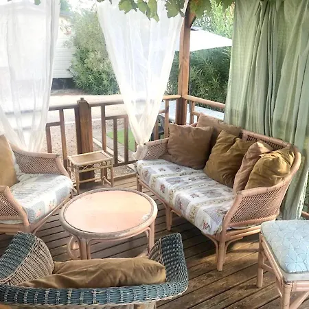 Bungalow Cosy A Avec Piscine Partagee 度假居 Fréjus